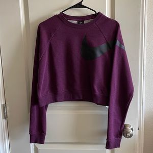 Women’s NIKE cropped sweater